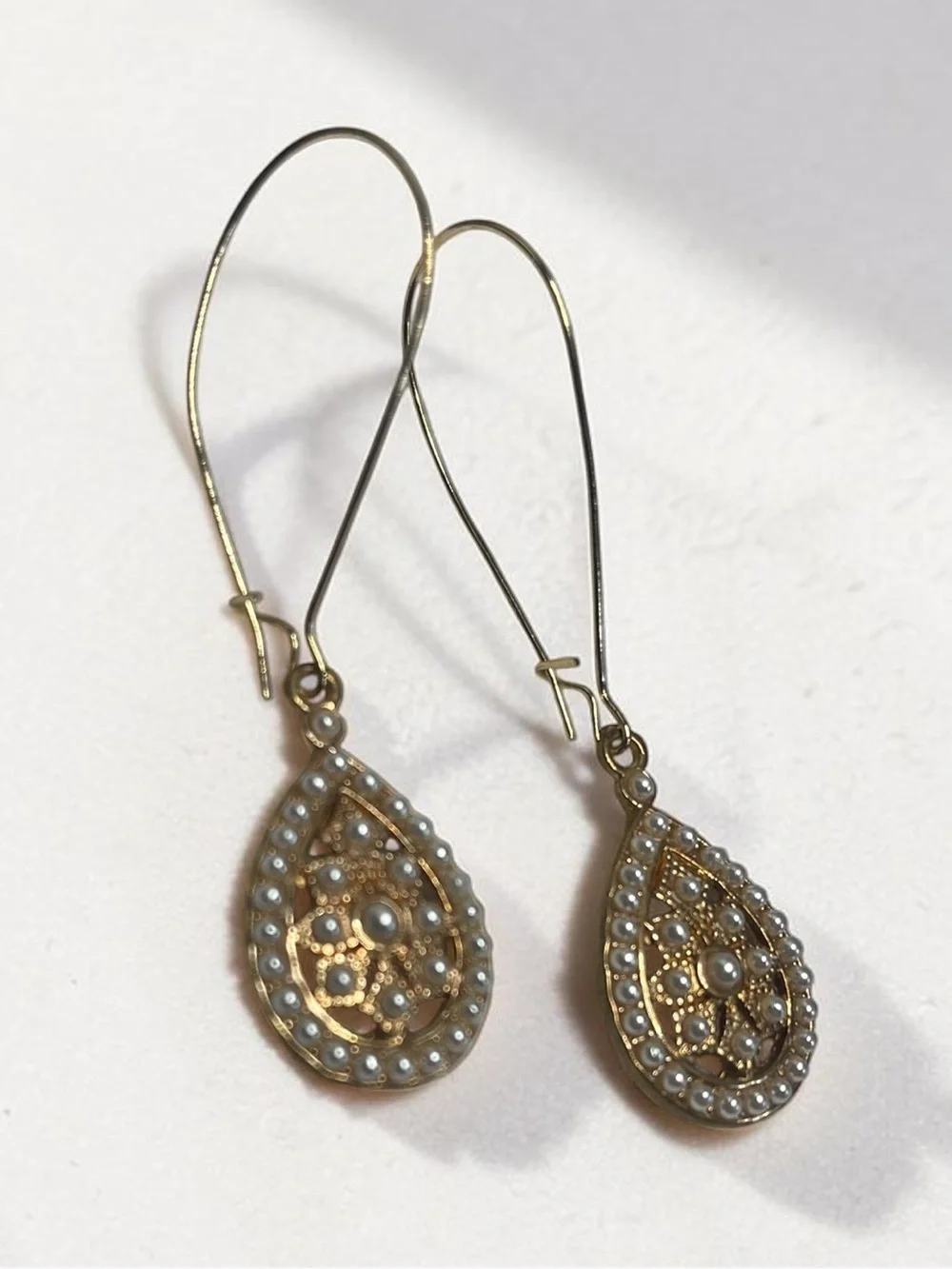 Gold Tone Faux Pearl Ornate Filigree Teardrop Dangle Earrings